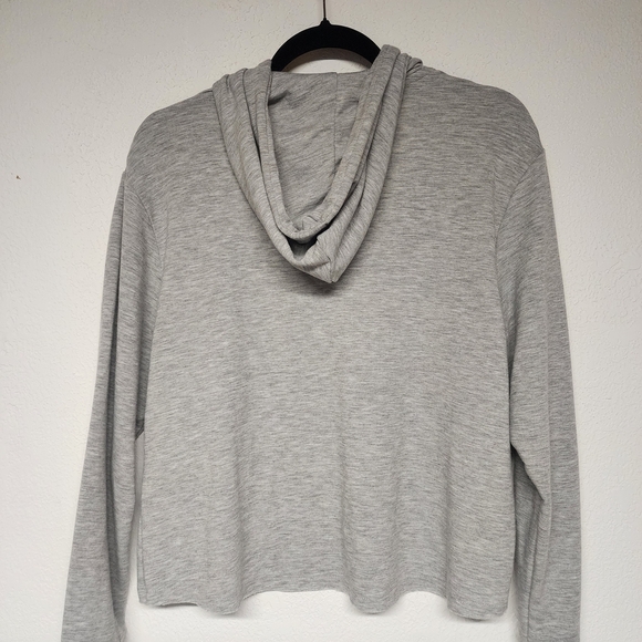 Walt Disney World Rainbow Castle Cropped Hi-Low Hoodie Women's Size Small - Picture 2 of 7